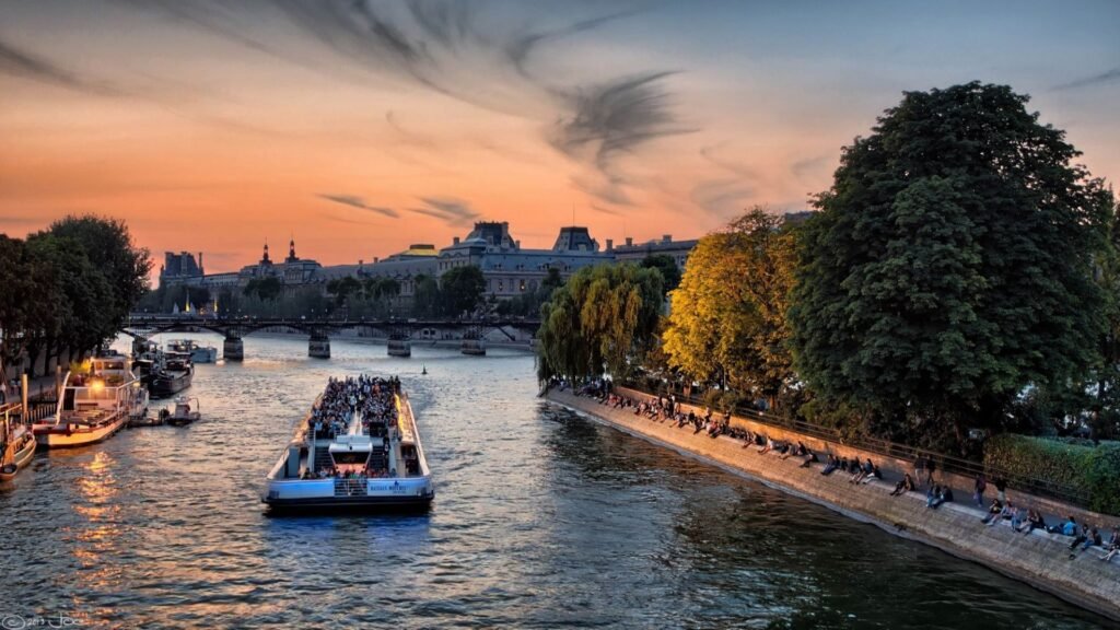 img_1588255590_1588255628__paris984708