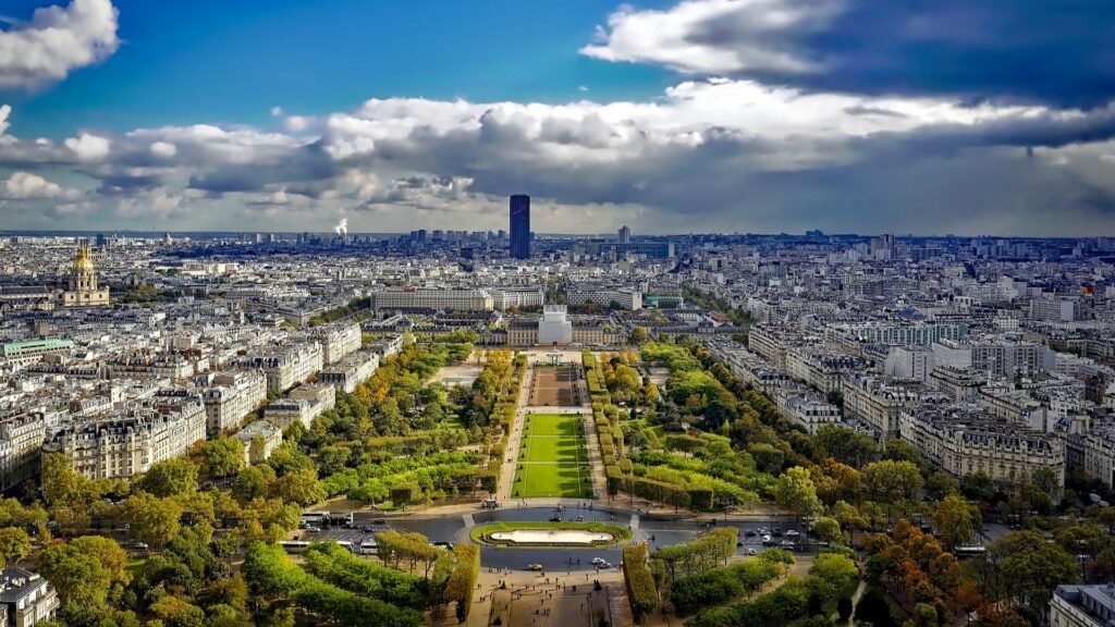 img_1675160565_1675160768__paris1804483_1920