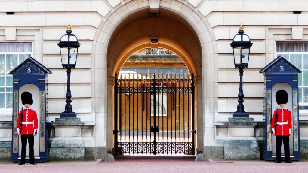 img_1588237445_1588237615__buckinghampalace