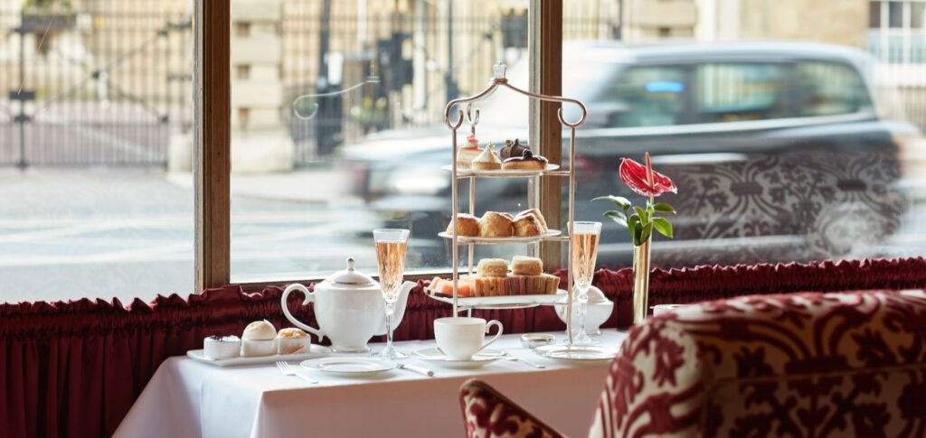 royal-london-with-afternoon-tea-at-the-rubens-2