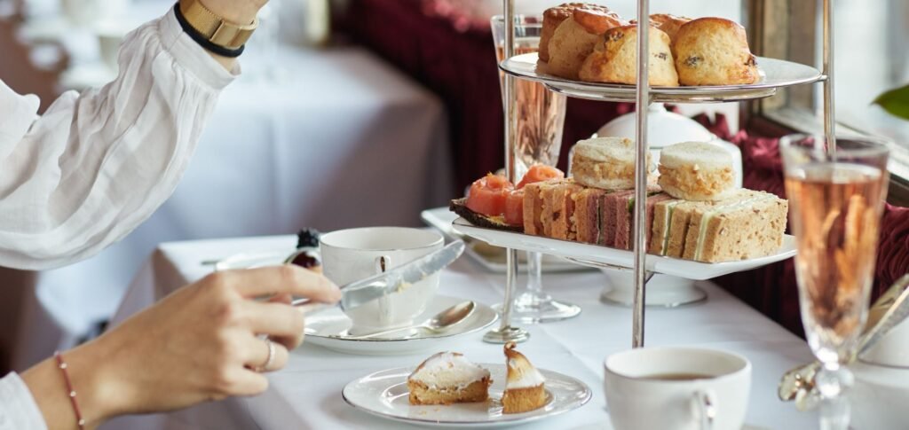 royal-london-with-afternoon-tea-at-the-rubens-3