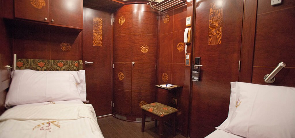 al-andalus-standard-suite_in_nachtkonfiguration_-_x