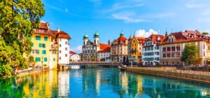 altstadt-von-luzern---credit-scanrail---stock-adobe-com_1134x5