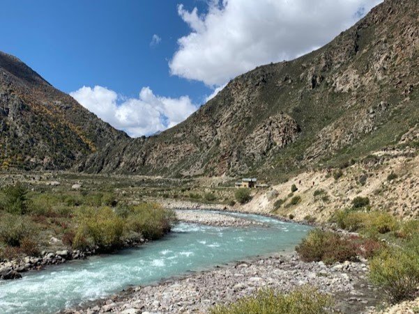yarlung tsangpo river