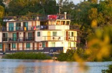 die-ms-jangada-im-amazonas-regenwald-credit-jean-robert